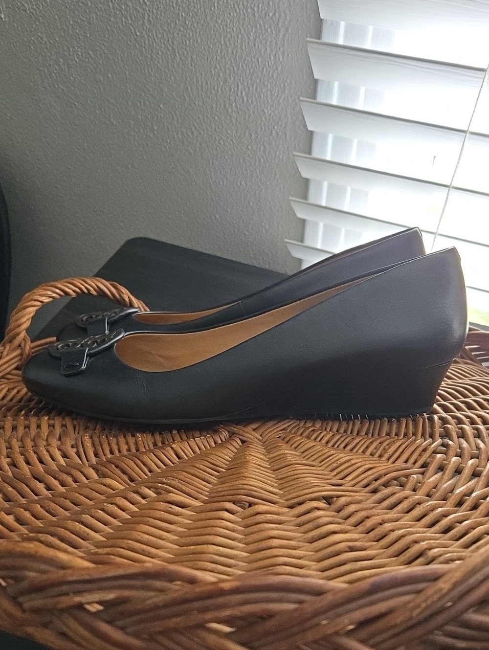 Tory Burch Miller 35 mm Black Leather Wedge Sz 9.5